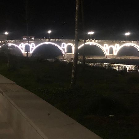 Dhimitri'S Guest House ベラト エクステリア 写真