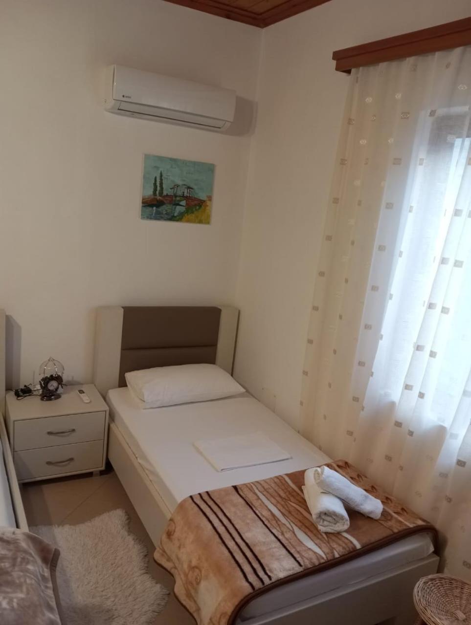 Dhimitri'S Guest House ベラト エクステリア 写真