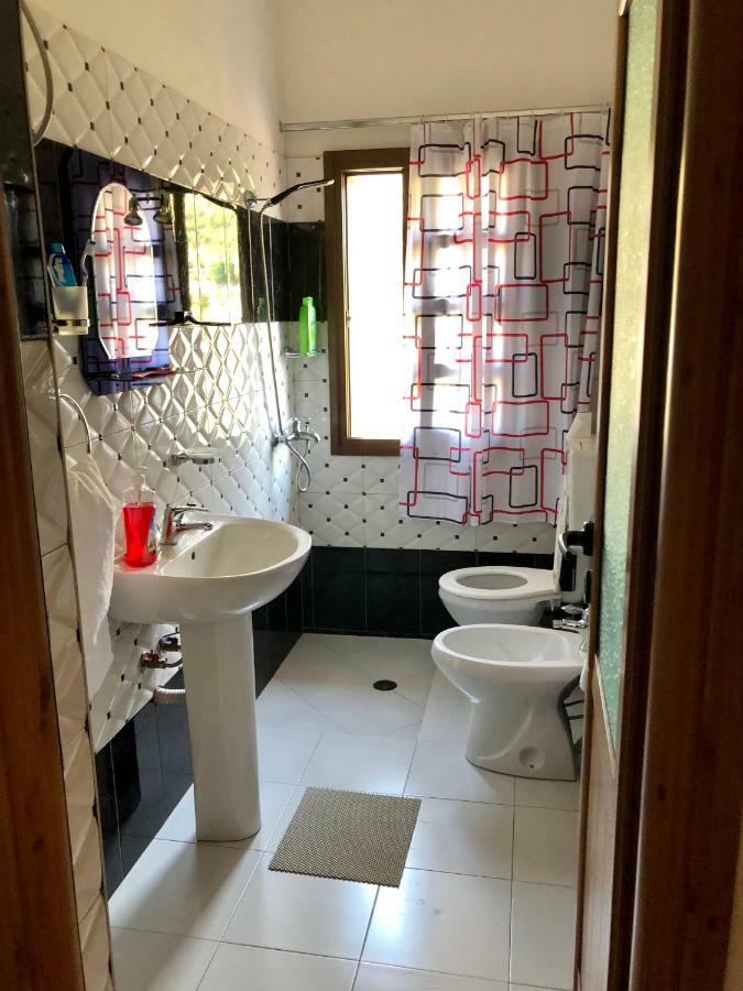 Dhimitri'S Guest House ベラト エクステリア 写真